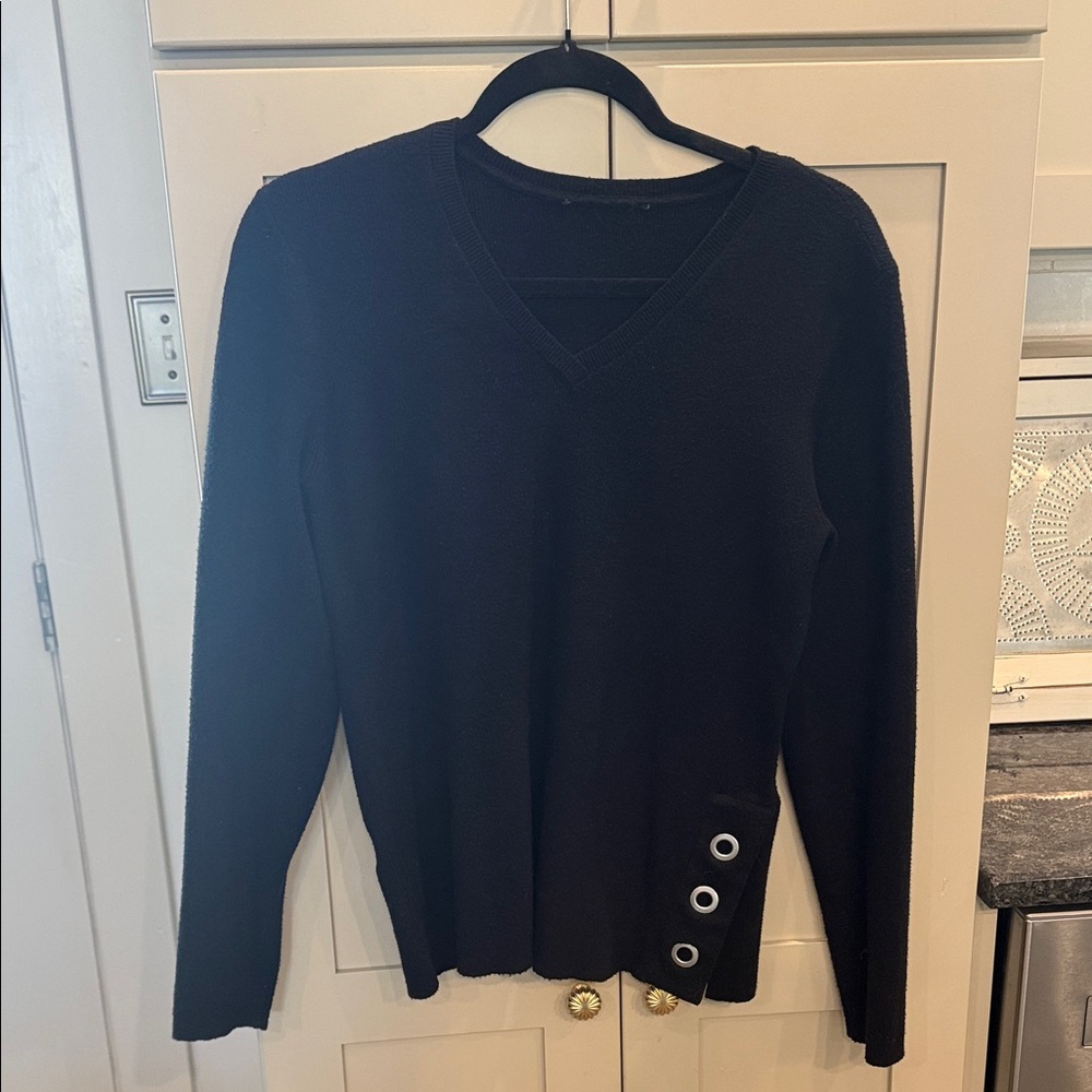 CHARLIE B Black V-Neck Long Sleeve Top with Button Accents